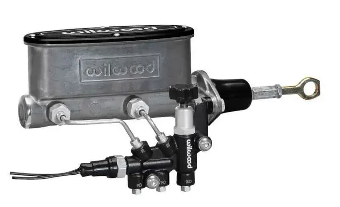 Wilwood HV Tandem M/C Kit w L/H Bracket & Prop Valve – 7/8in Bore-W/Pushrod – Early Mustang